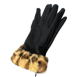 Black Gloves With Leopard Faux Fur Wrist